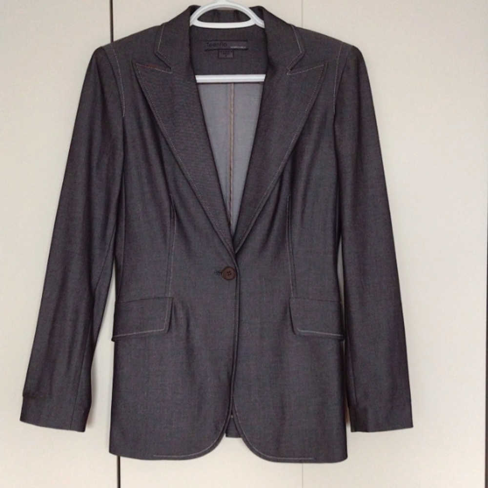 🌸TEENFLO JACKET EUC SIZE 4